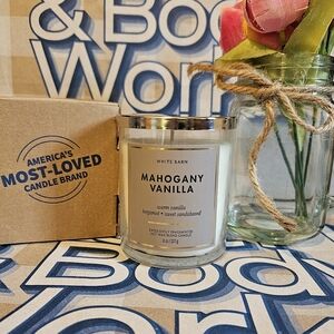 NWT White Barn Mahogany Vanilla Single Wick Candle - Gray & White